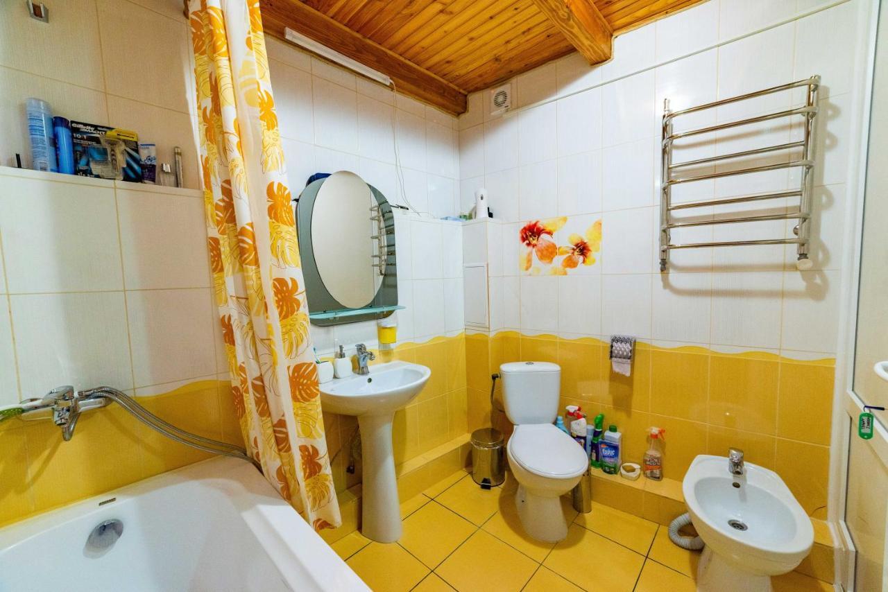 Хостел Галіція Kolomyia Exterior foto