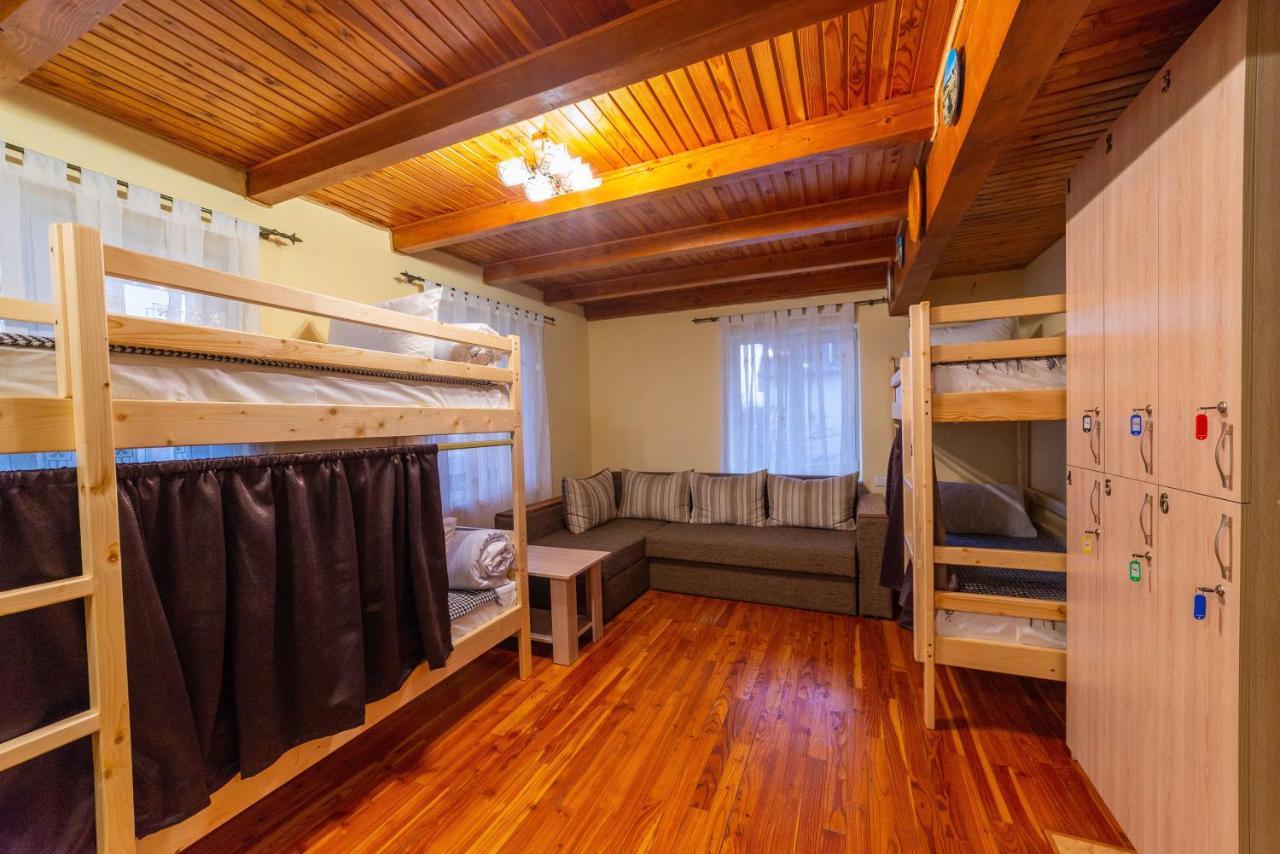Хостел Галіція Kolomyia Exterior foto