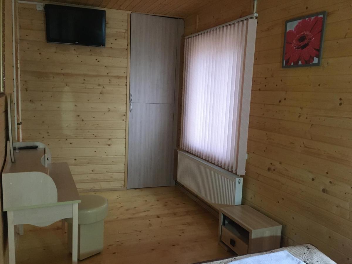 Хостел Галіція Kolomyia Exterior foto